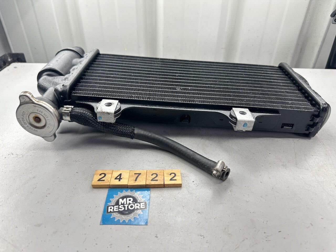 BMW G650GS 2008-16  F650GS 1999-07 Radiator 17117652234 7661912-10