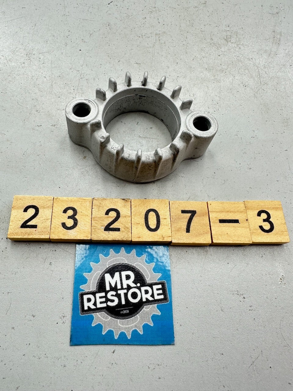 Suzuki GSXR750 GSX550 GSX500 OEM Exhaust Ring Nut Flange Joint Clamp 14182-31302