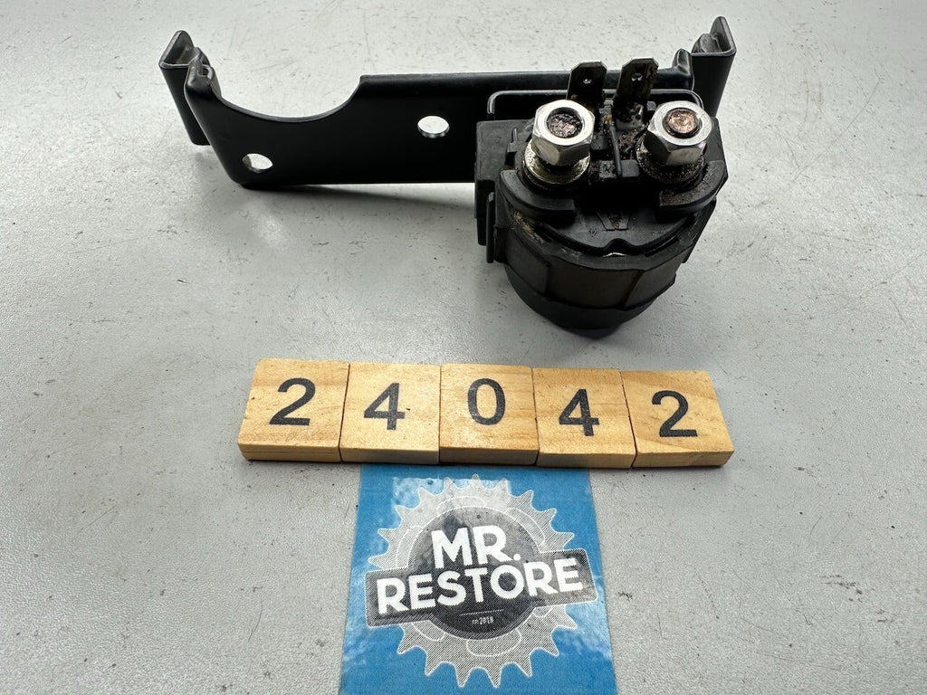 Triumph Speed Triple T300 Starter Solenoid & Bracket