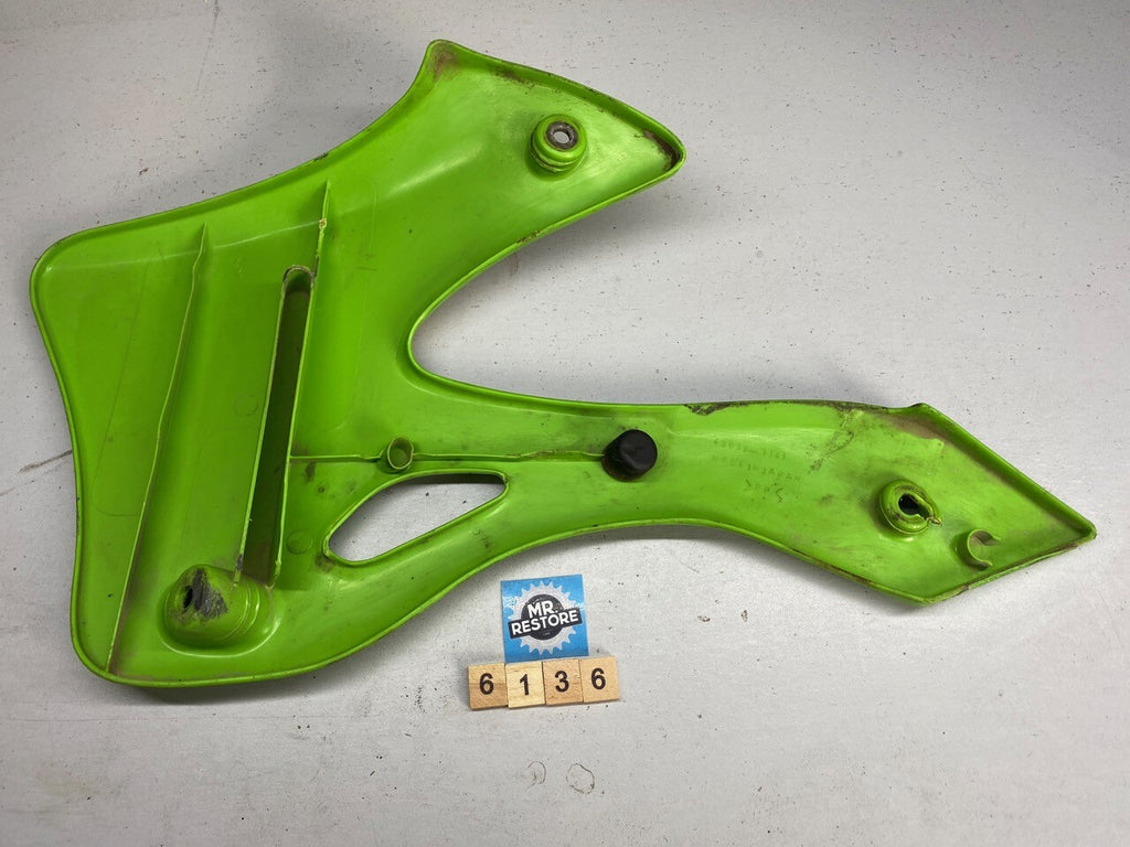 Kawasaki KX250 KX125 1999-02 Right Side Panel Cowl 49089-1141