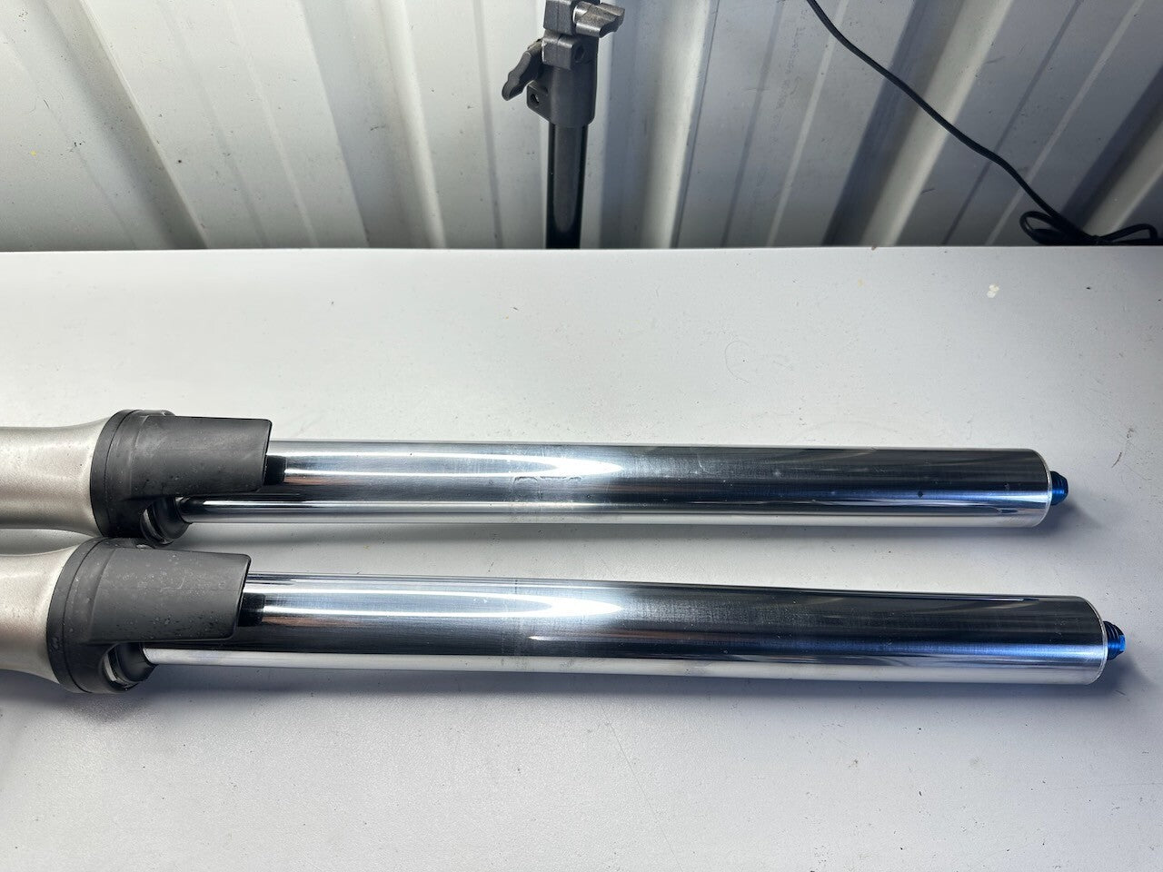 Yamaha XJR1300 '07-10' Pair of 43mm Forks 5UX-23103-20  5UX-23102-20