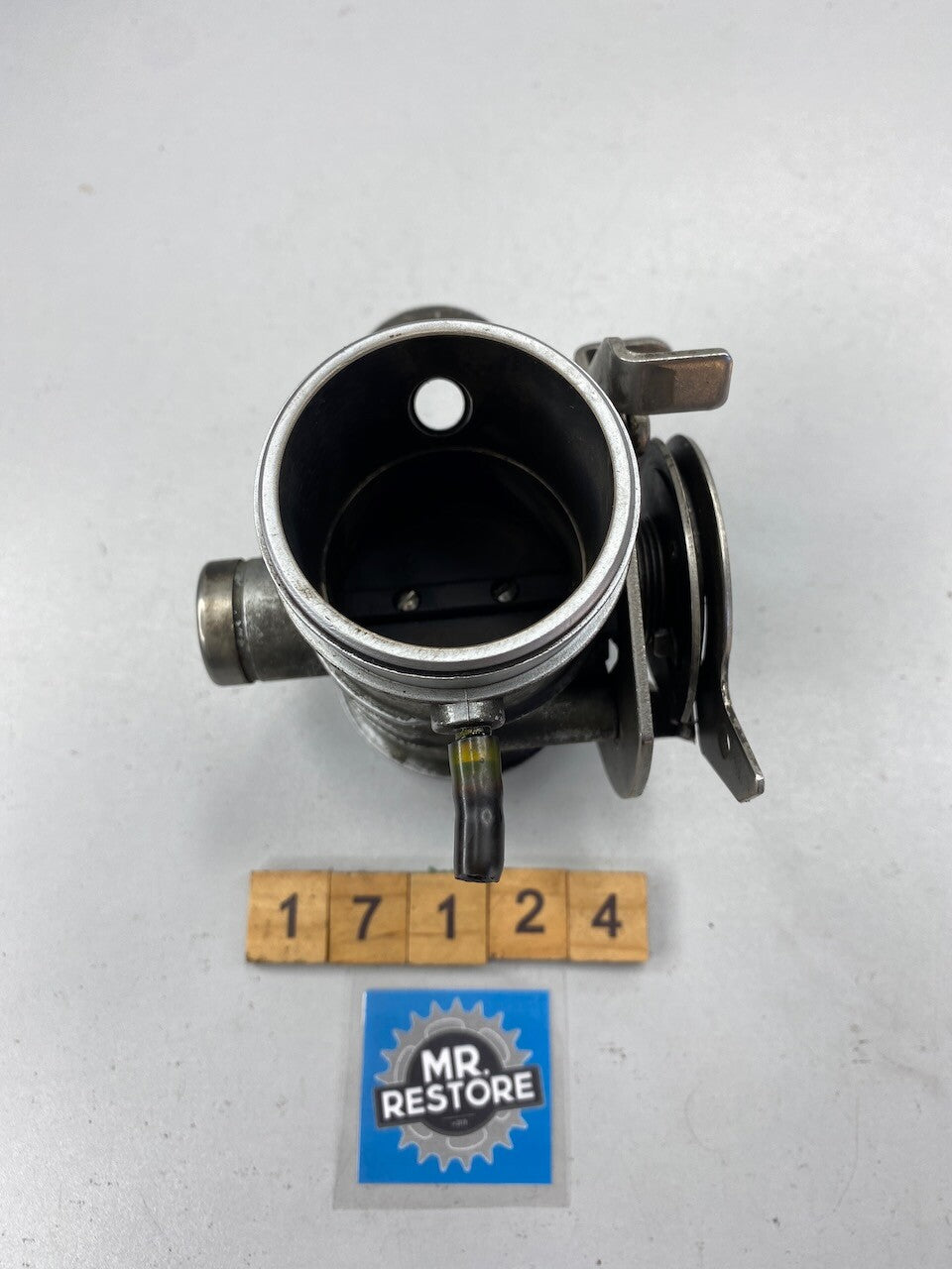 BMW R1100RS R1100RT 259T 259S R/H Throttle Body Butterfly 13542325852