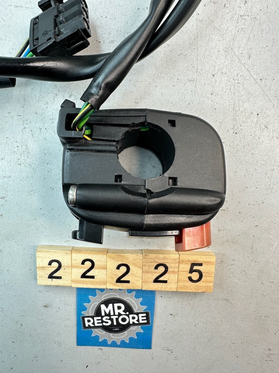 BMW G650GS 2010-15 Right Handlebar Combination Switch 61318549088
