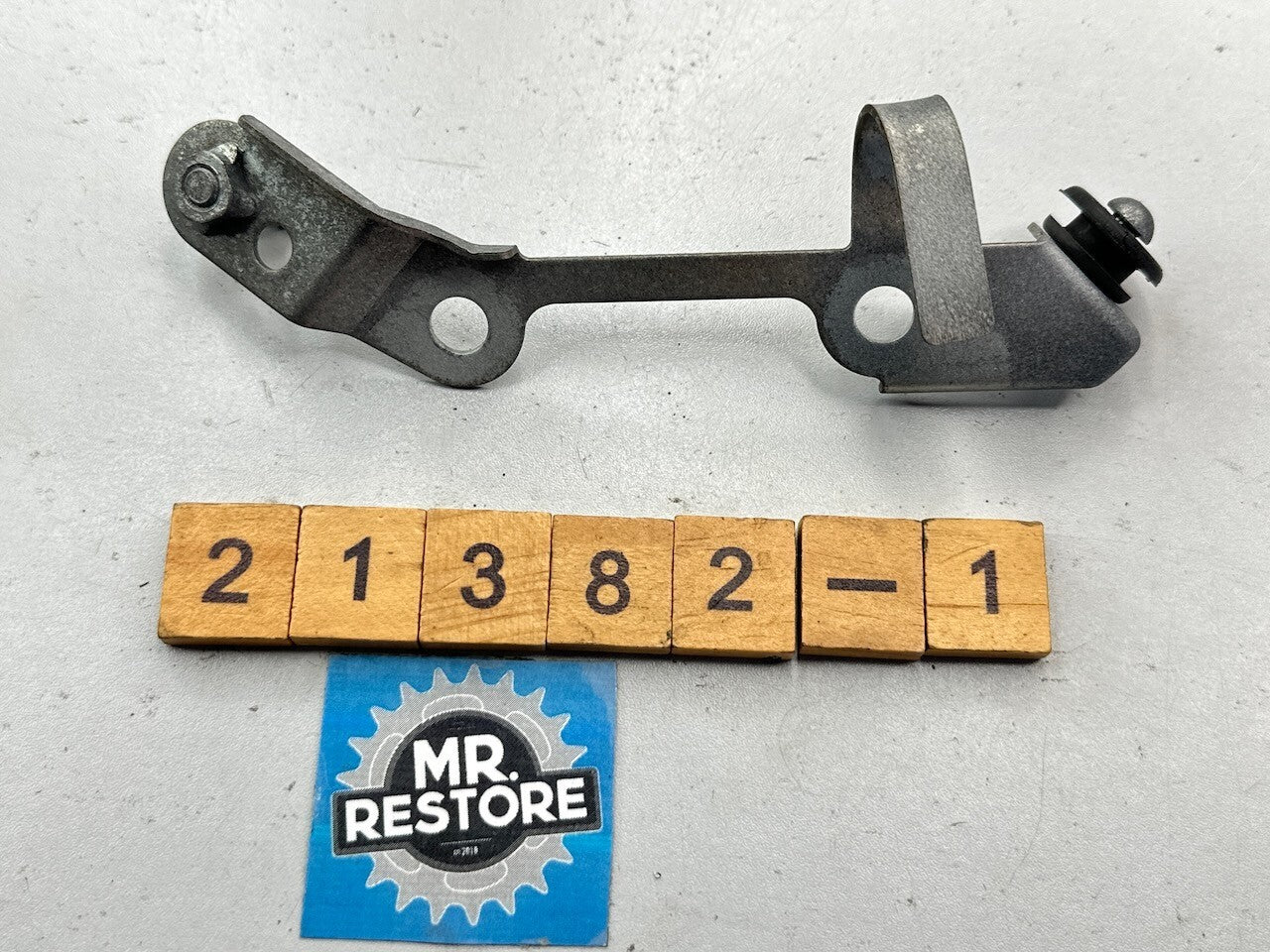 Yamaha TZR250 1986-88 1KT 2MA Side Cover Stay 2 - 1KT-2174E