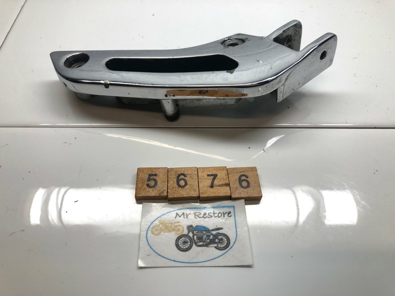 Yamaha XV1000 Virago 1984 L/H Pillion Footrest Bracket 42X-27430-01