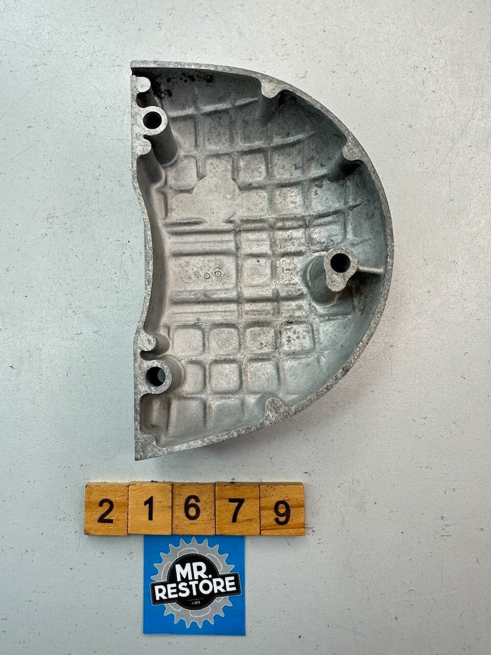 Yamaha RD350 RD250 Oil Pump Cover 360-15416-01