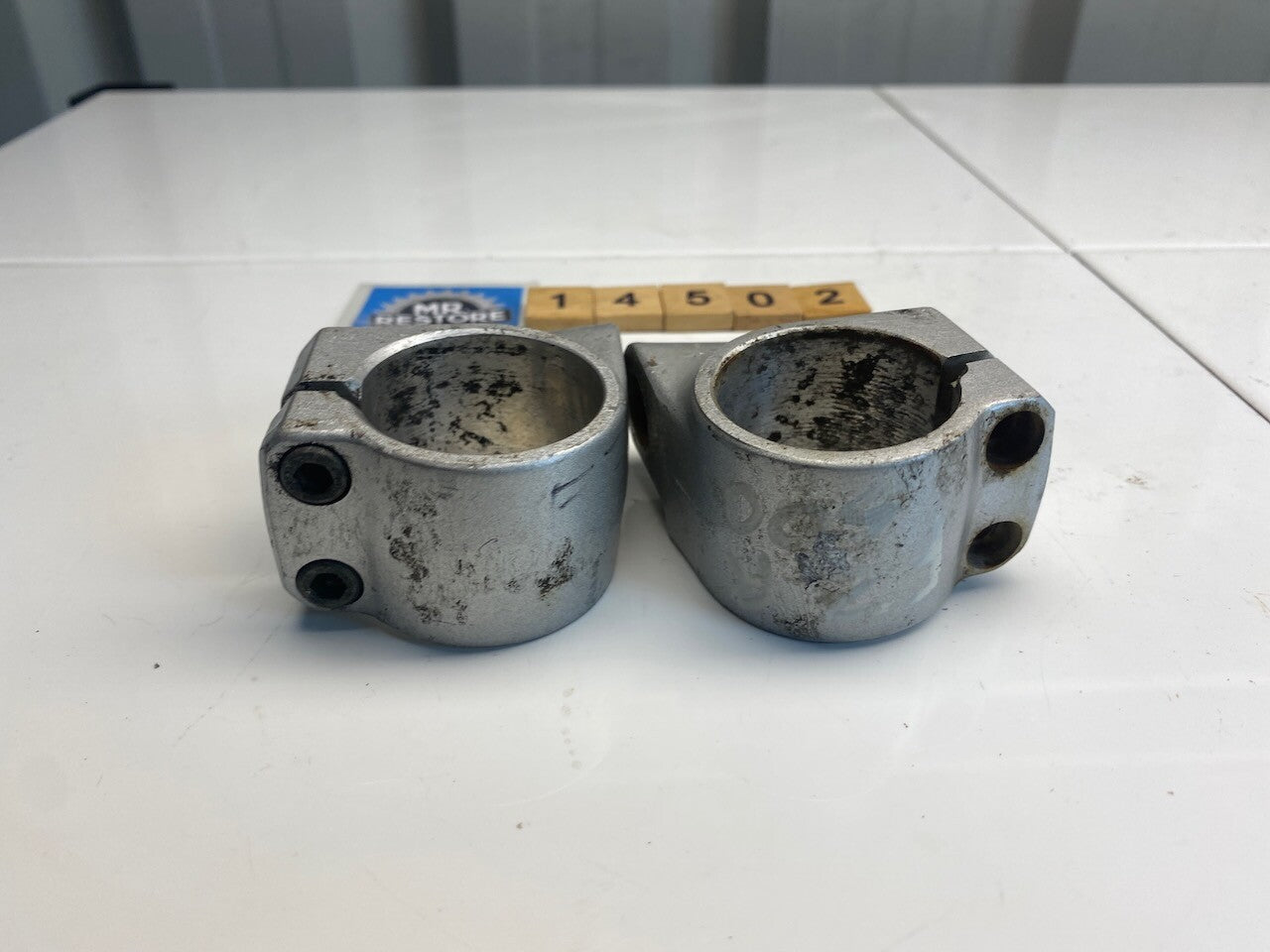 Yamaha FZR600 Pair of Handlebar Bosses 3HE-26121 & 3HE-26122
