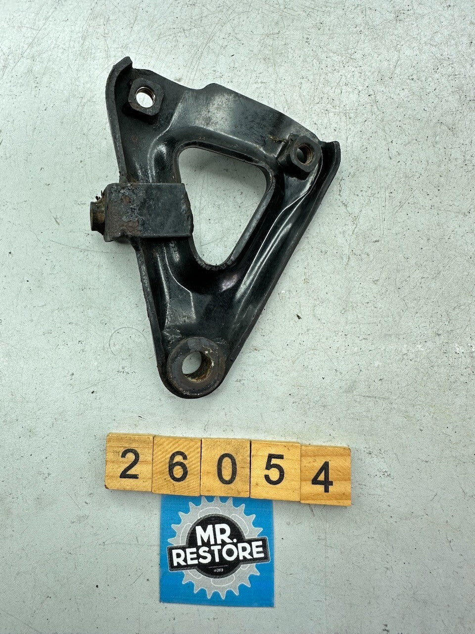Kawasaki Z1300 KZ1300 '79-82' ZG1300 Left Rear Engine Mount Bracket 32029-1063