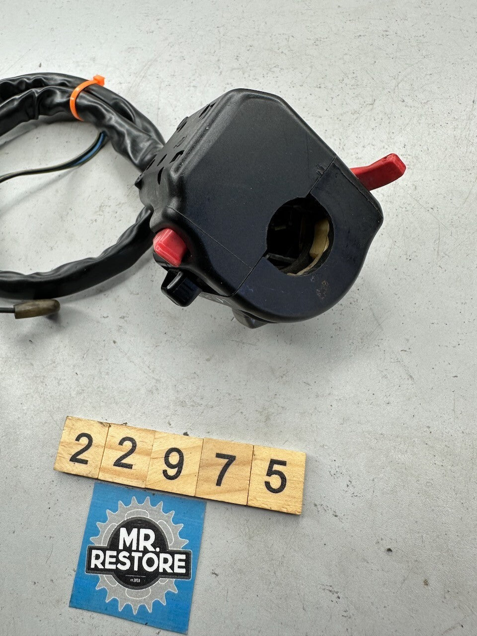 Yamaha FZR250 3LN L/H Handlebar Switch