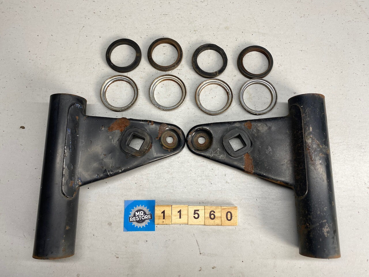 Suzuki GSX400 GSX250 GS450 Headlight Mounts Ears, Rubbers etc.