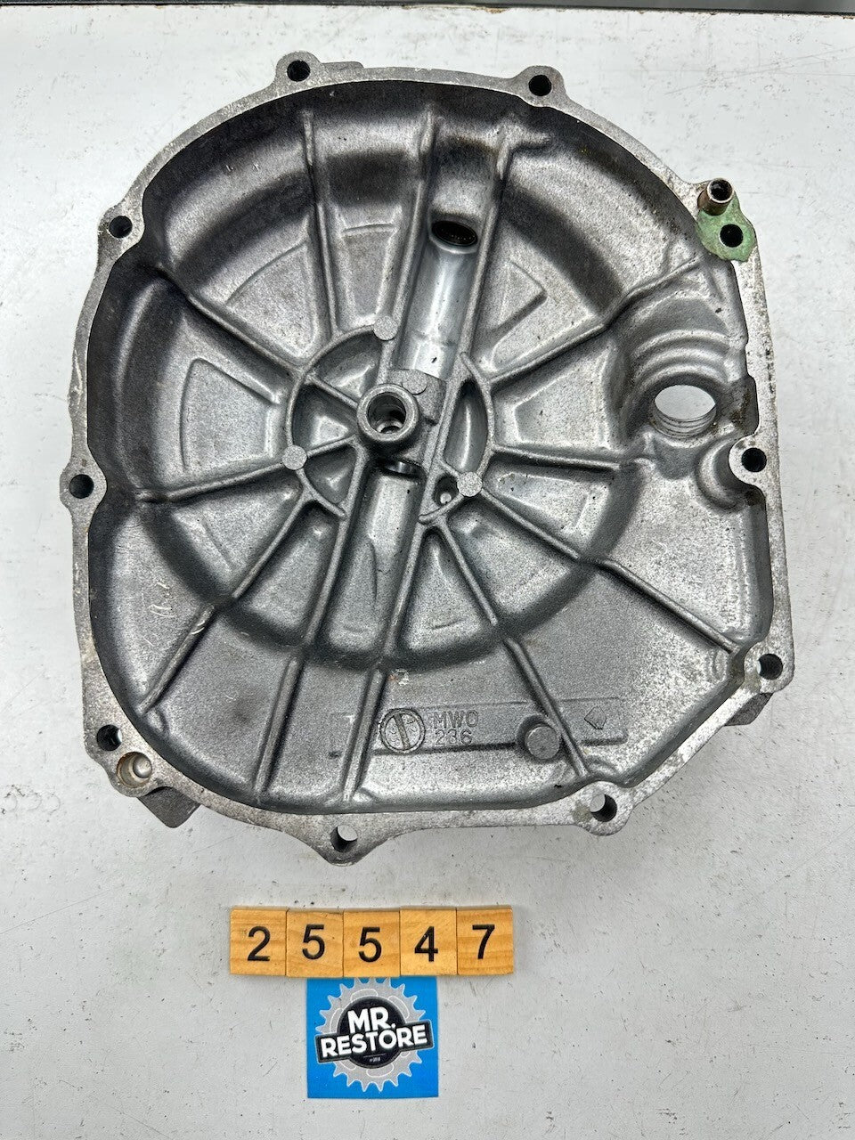 Honda CBR900RR Fireblade '92-95' Clutch Cover 11330-MW0 11330-MW0-000