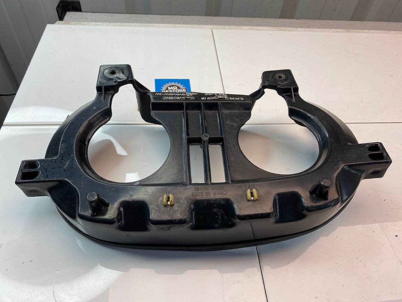 Suzuki GSXR1100 GSXR750 GSX750 Headlight Housing & Gasket 35240-06B00
