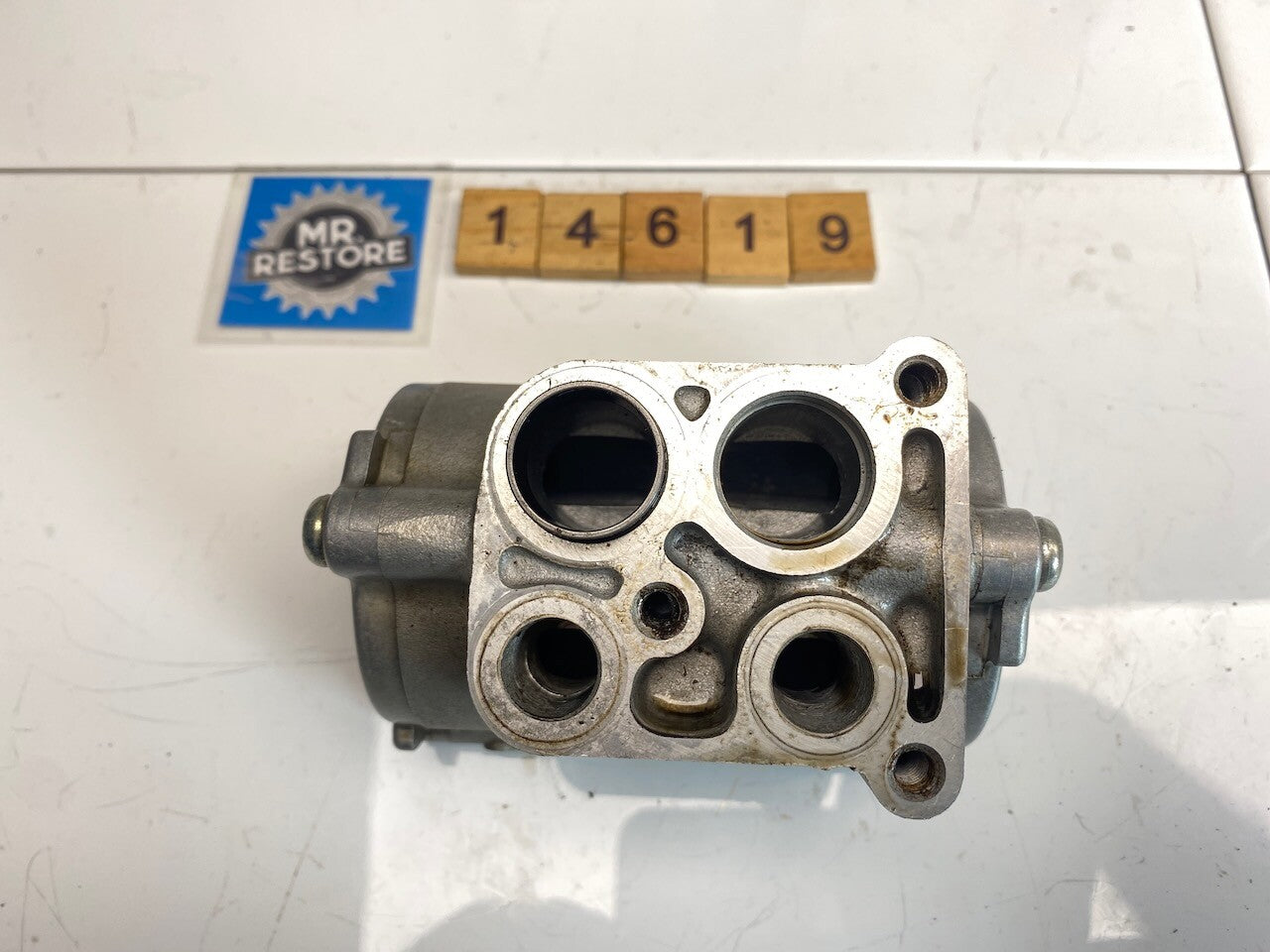 Kawasaki GPZ900R ZX900 GPZ750R Oil Pump Assy. 16082-1060