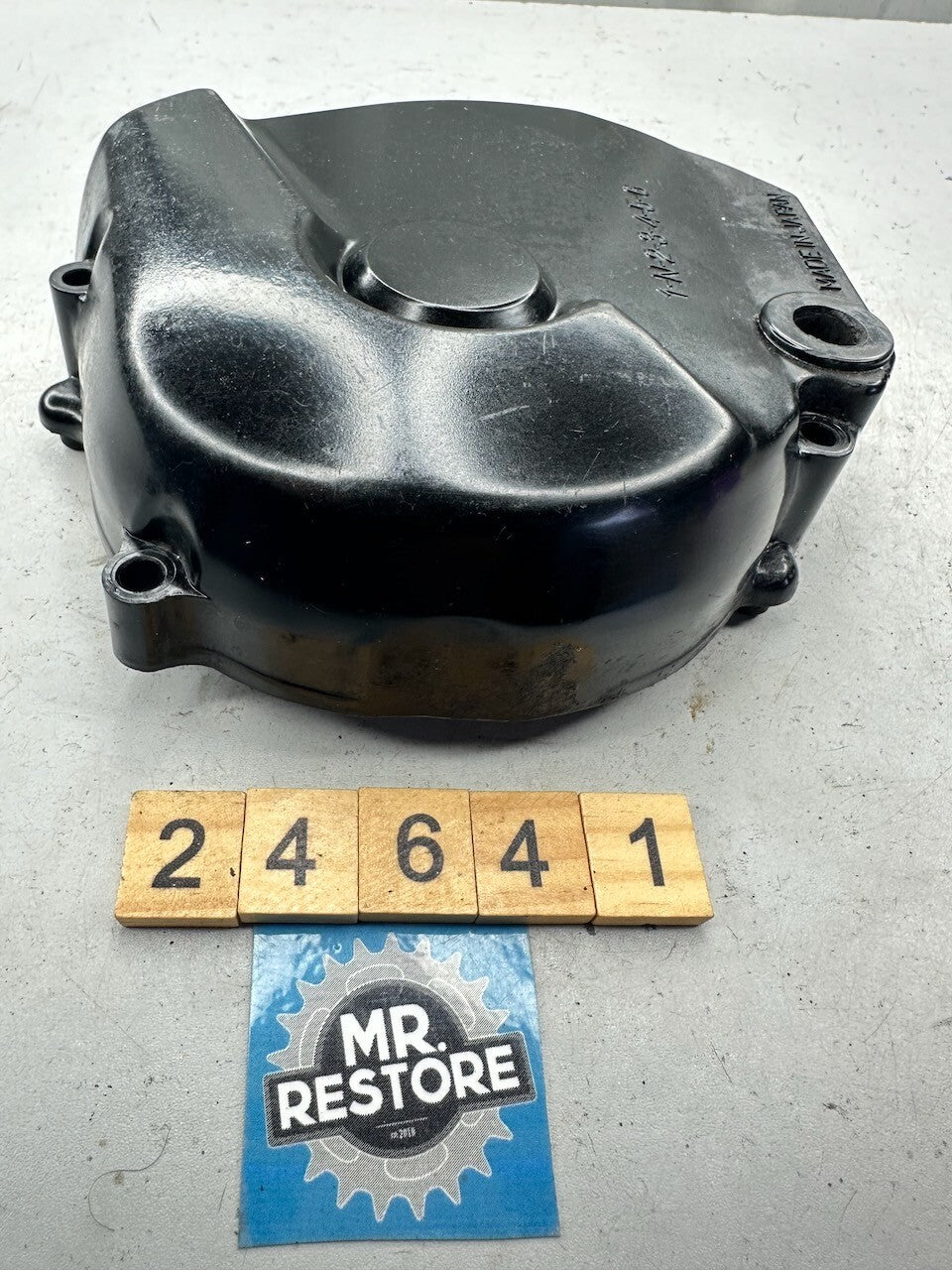Yamaha TZR250 1KT 2MA Crank Case Front Sprocket Cover 1KT-15410-00