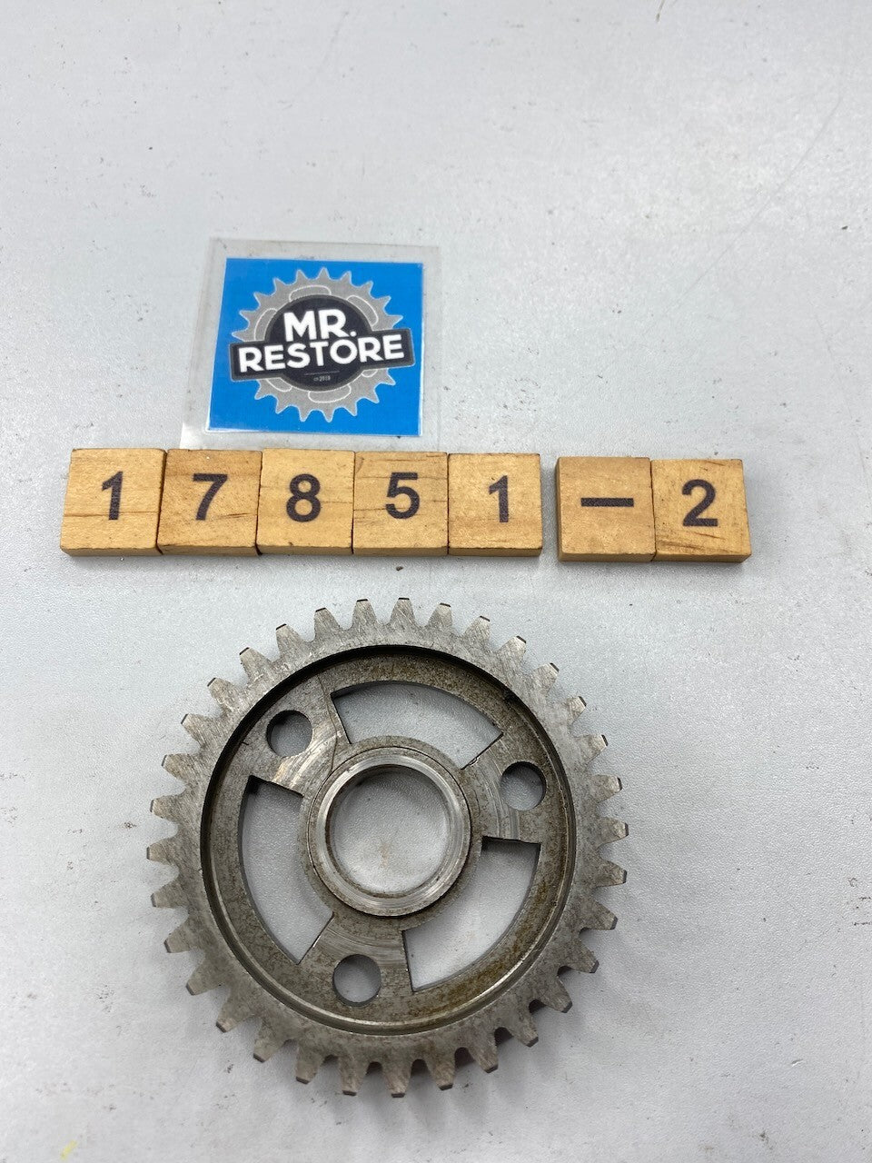 Yamaha SR500 SR400 XT500 TT500 Transmission 1st Wheel Gear 583-17211