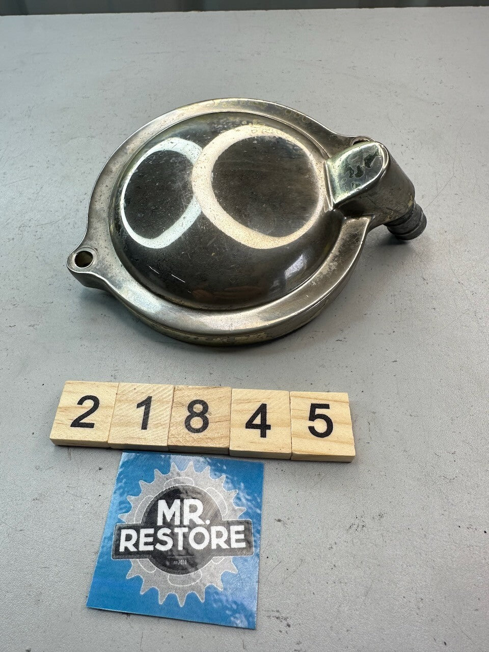 Yamaha XV1000 XV1100 XV750 Virago Cylinder Head Side Cover 4 - 42H-1111H