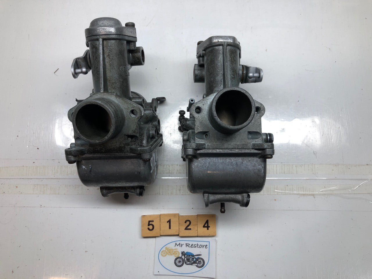 Keihin 27mm (Honda?) Pair of Carburettors Carb Classic Vintage Motorcycle VMX