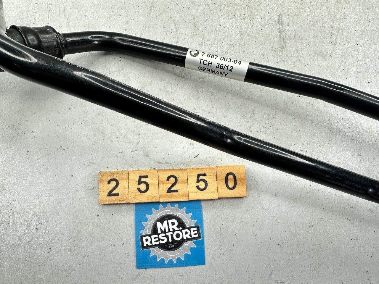 BMW K1300R K1200R Oil Cooling Pipes Outlet & Inlet 17227687003 17227687002