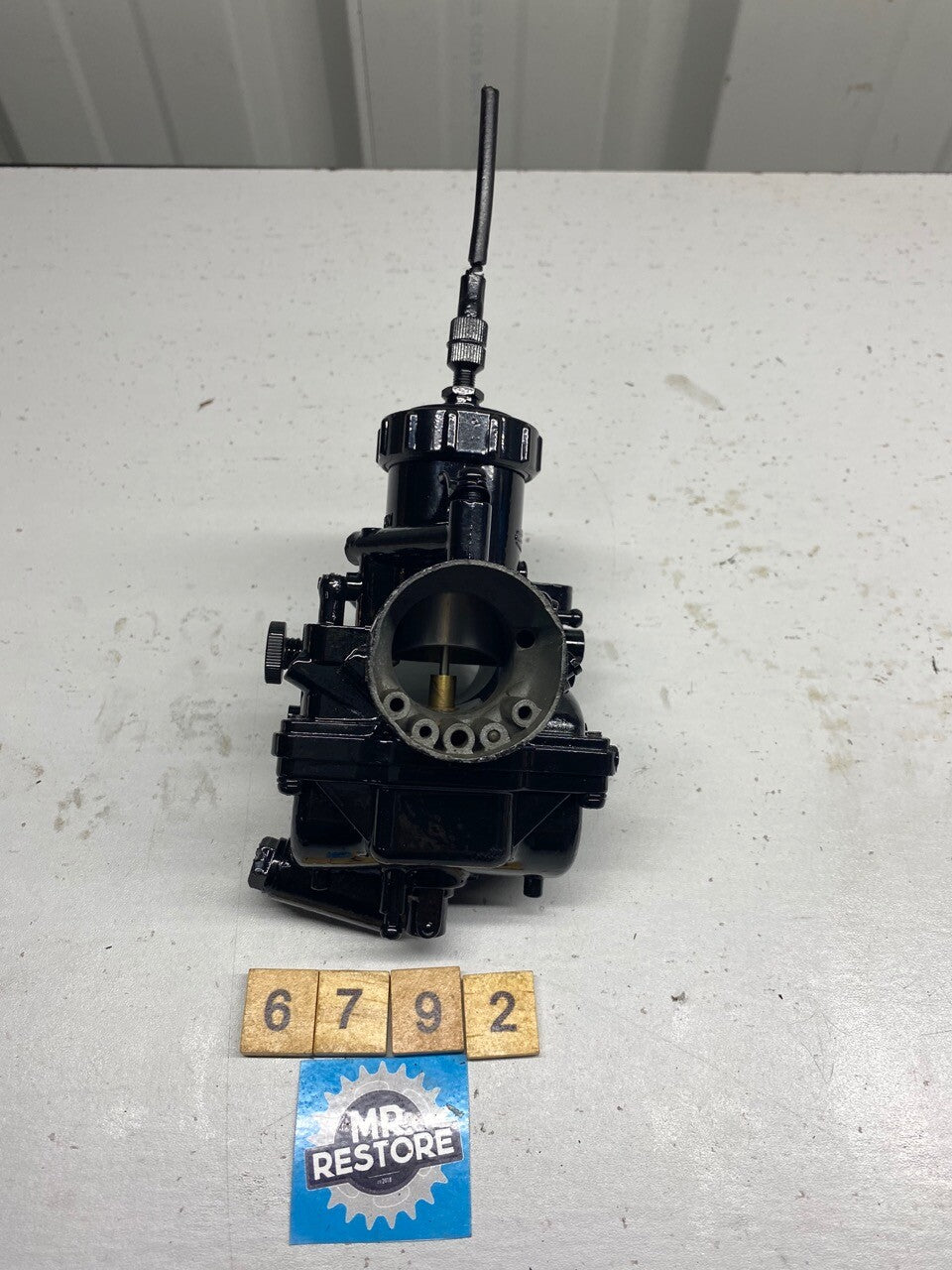Mikuni Round Slide ISO 30mm Carburettor Classic VMX - Refurbished Exterior