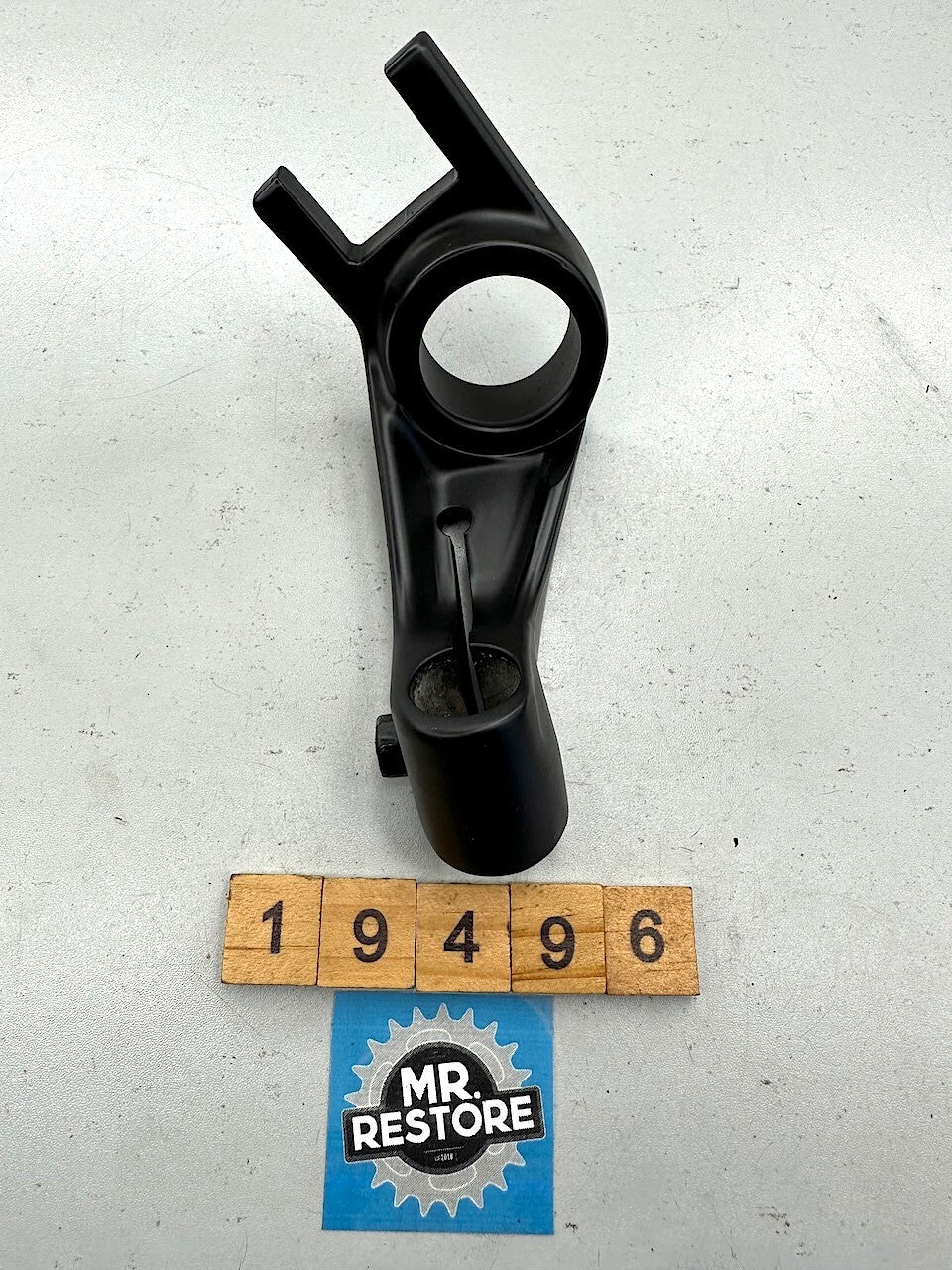 Kawasaki GT550 GT750 R/H OEM Handlebar Holder - Repainted 46012-1029