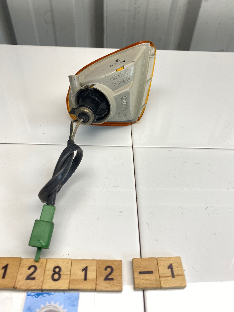 Kawasaki ZZR1100 R/H Rear Indicator Assy OEM