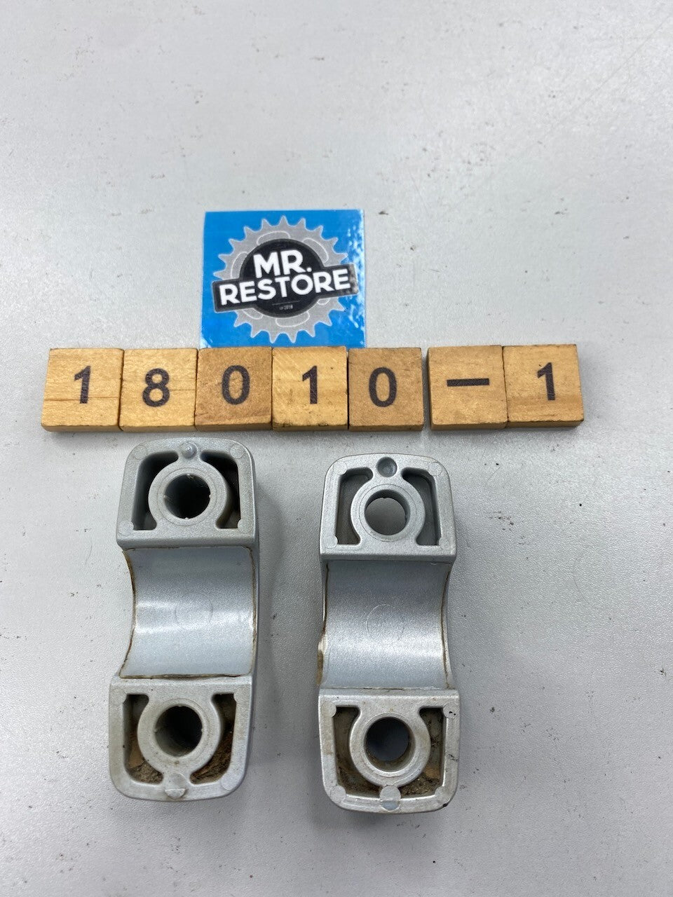 BMW R1200GS Set Case Holder Pipe Clamps (Pair) 46547684693  46547684694