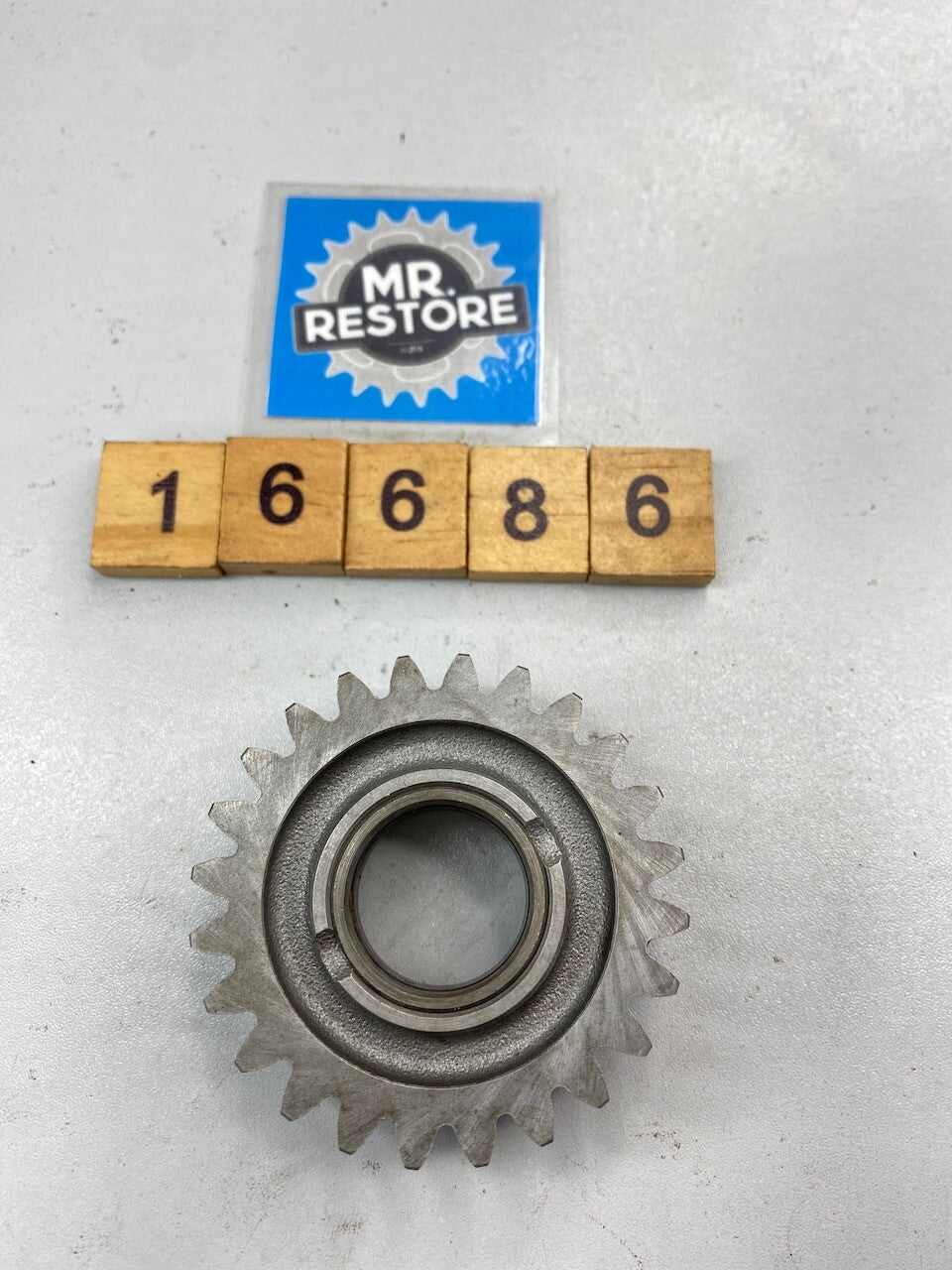 Suzuki RGV250 1989-96 5th Drive Gear (24T) 24251-12C02