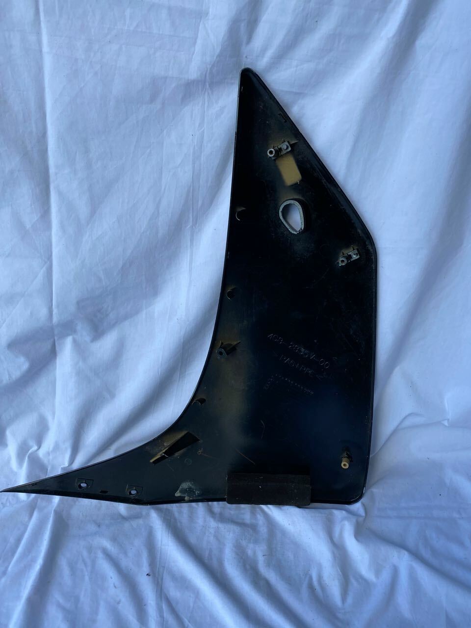 Yamaha R1 YZF 07-08 R/H Mid Cowling 4C8-2835V-00