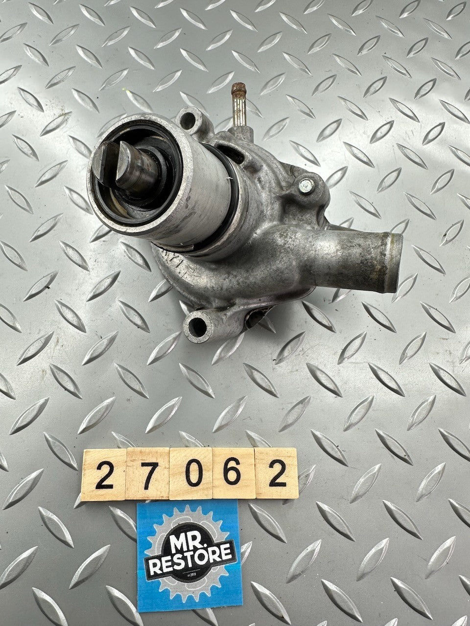 Honda CBR250RR CBR250R MC22 MC19 Water Pump 19200-KY1  19200-KY1-000