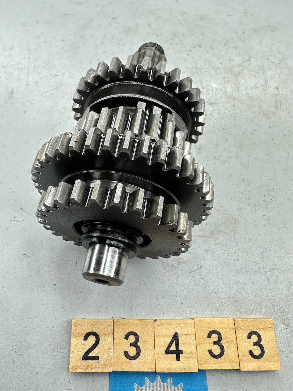 Yamaha V70 U7E Transmission Drive Axle & Gears 296-17421