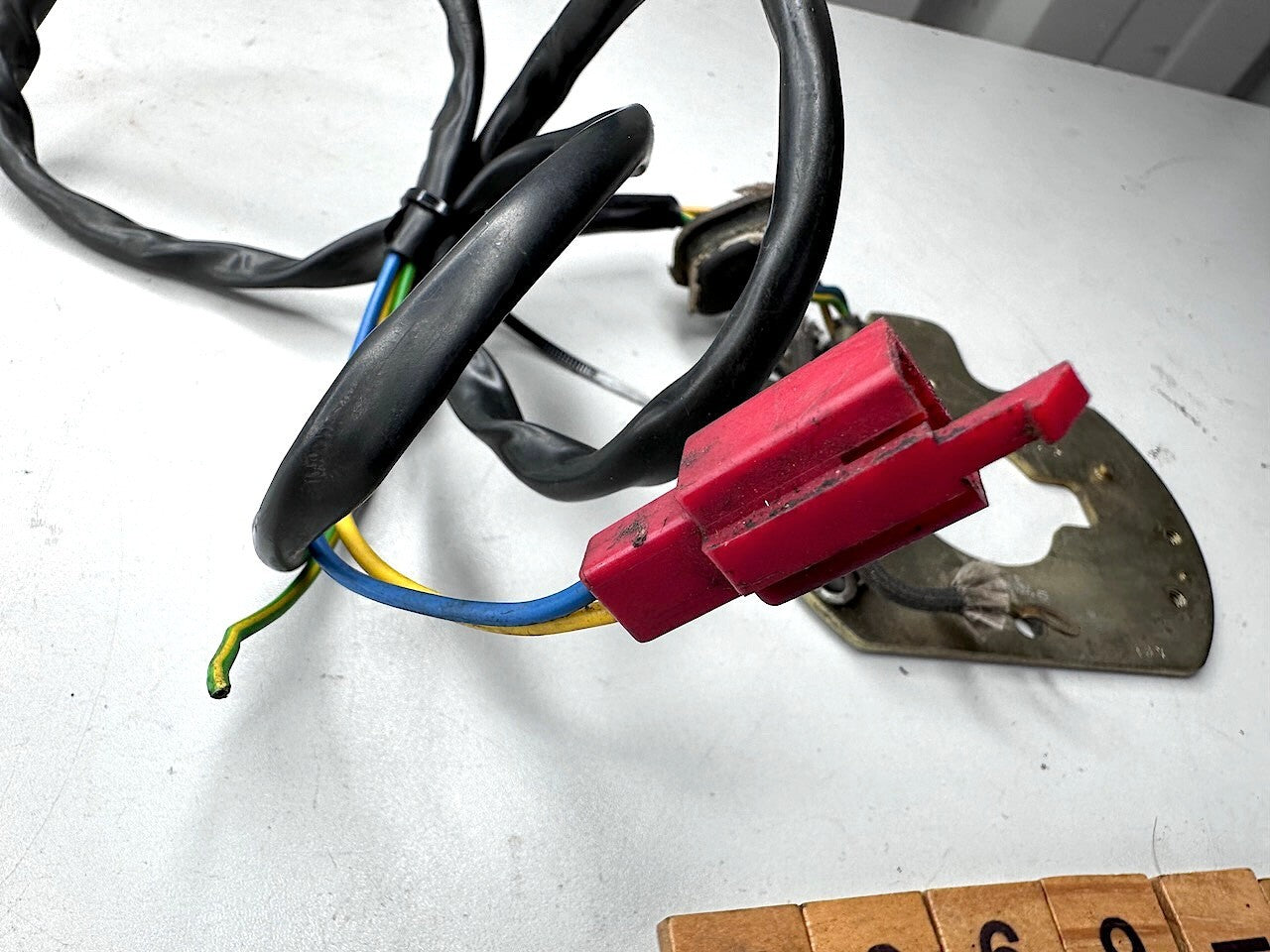 Suzuki GSXR750 GSXR1100 GS Katana etc. Ignition Pulse Pickup Coil 33110-17C00