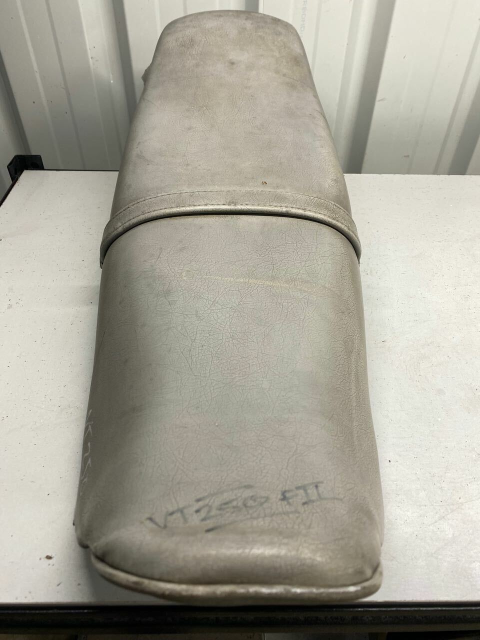 Honda VT250 FII Seat - 77200-KE8-000