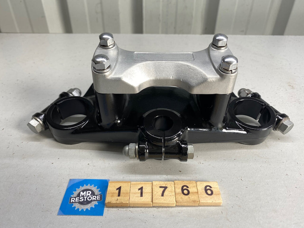 Suzuki GSX1100 Top Fork Triple Tree Clamp - Reconditioned