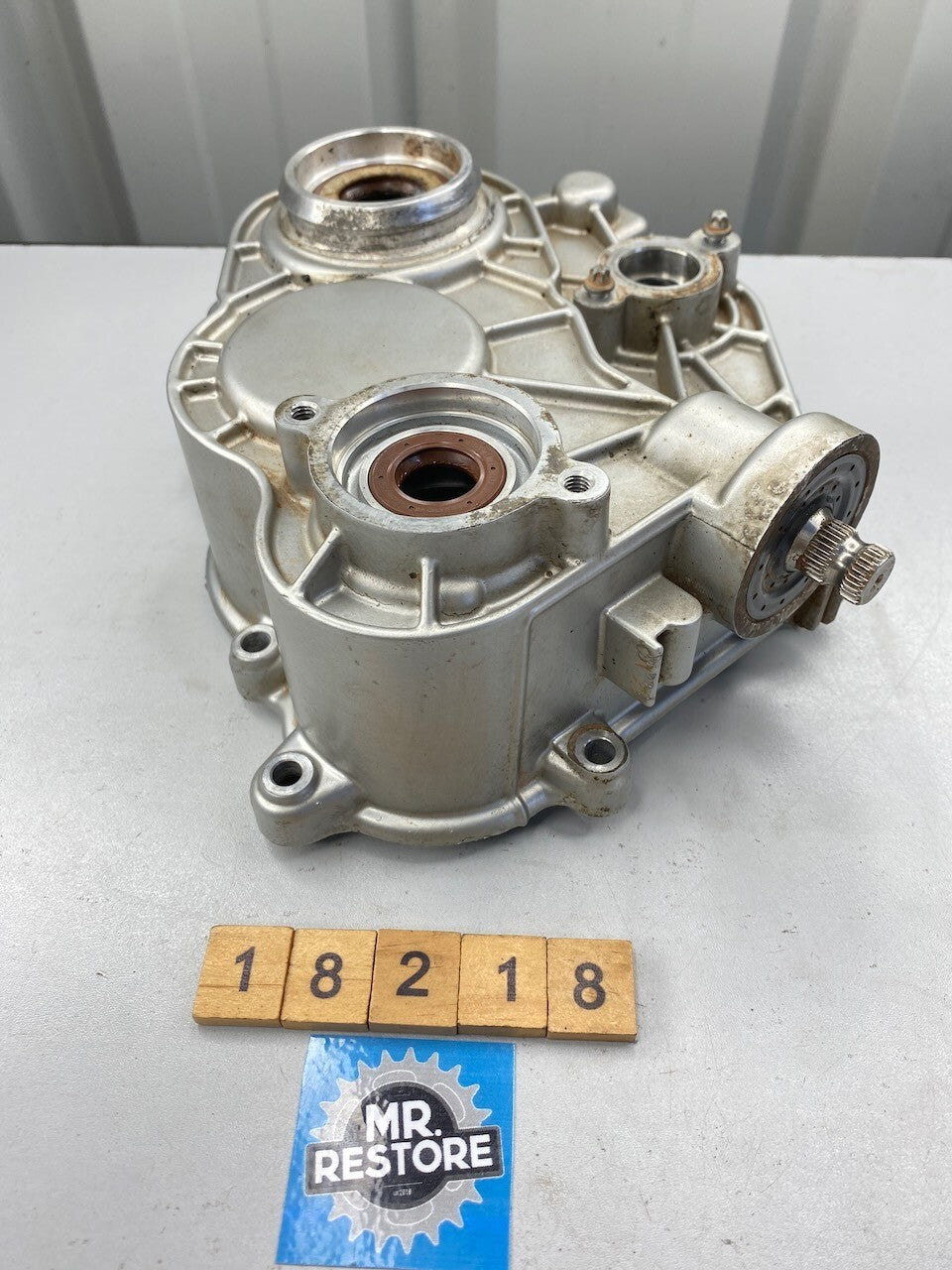 BMW R1200 R900 RT GS R - Transmission Housing Cover 23008522788