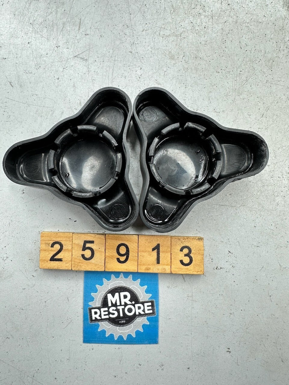 Kawasaki Z1300 KZ1300 '79-82' ZG1300 Pair of swingarm Covers 14025-1087
