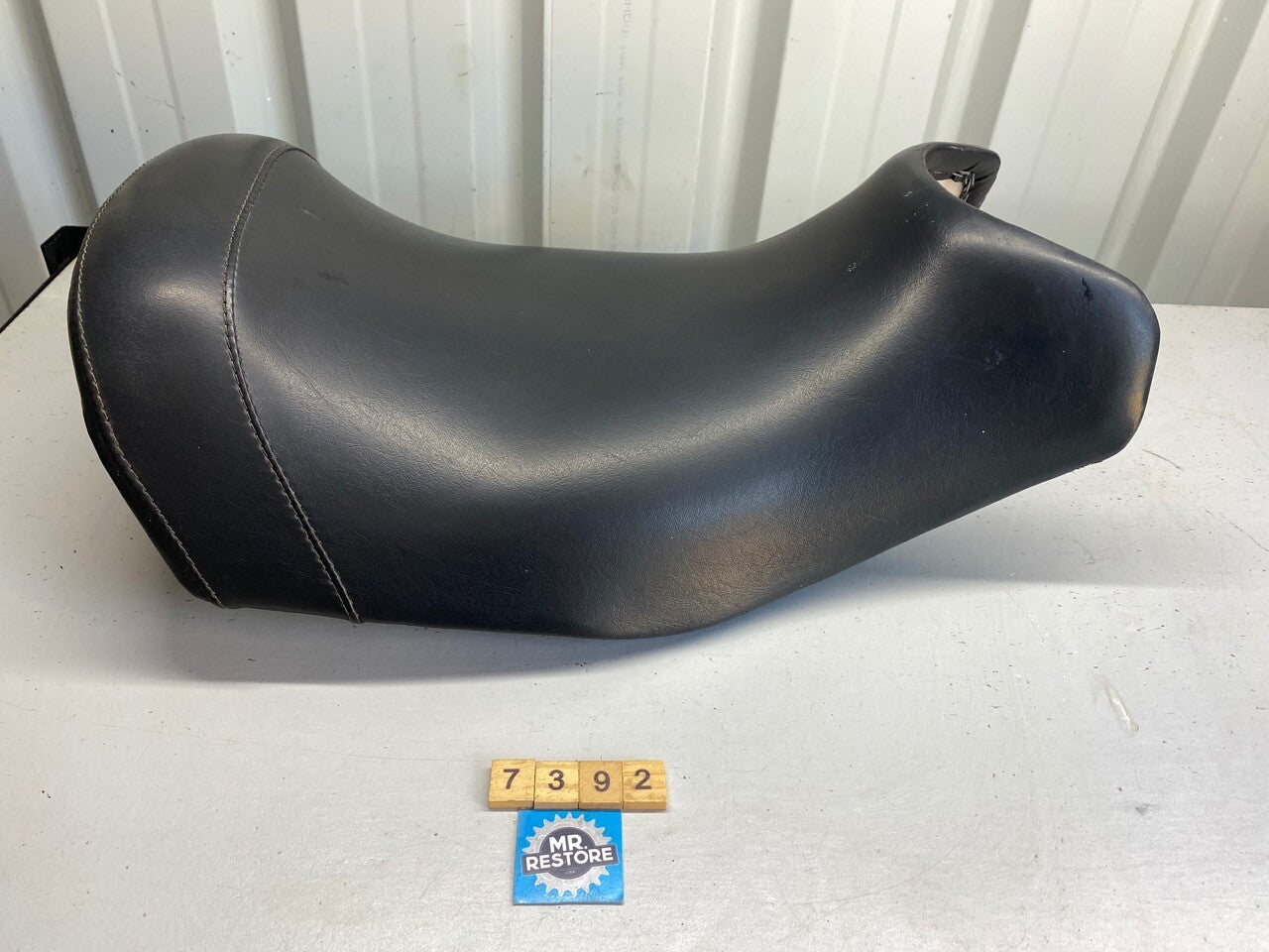 Suzuki GSX600F Riders Seat 1989 45111-19000