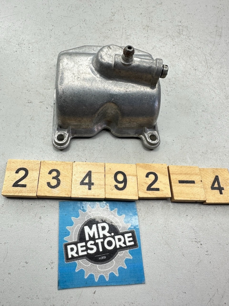 Kawasaki ZX1000 GPZ1000RX '86-88' Float Chamber Bowl 832