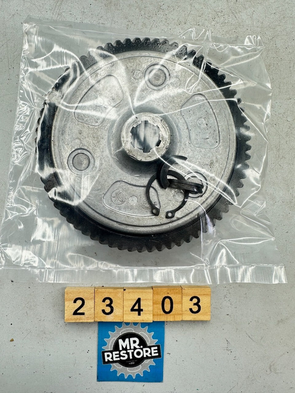 Yamaha V70 Primary Driven Gear & Fixings
