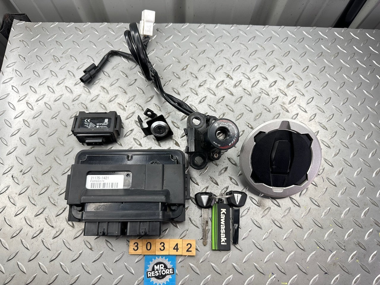 Kawasaki KLZ1000 Versys 1000 2019 Full Lock Set & ECU Immobiliser Amplifier etc.