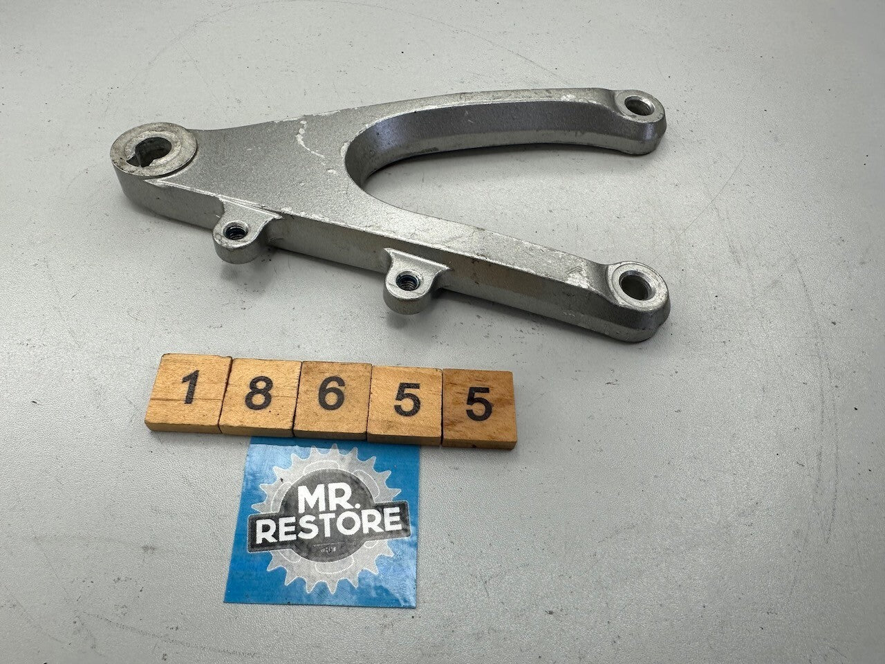 Yamaha YZF1000 R1 2004-08 L/H Footrest Bracket