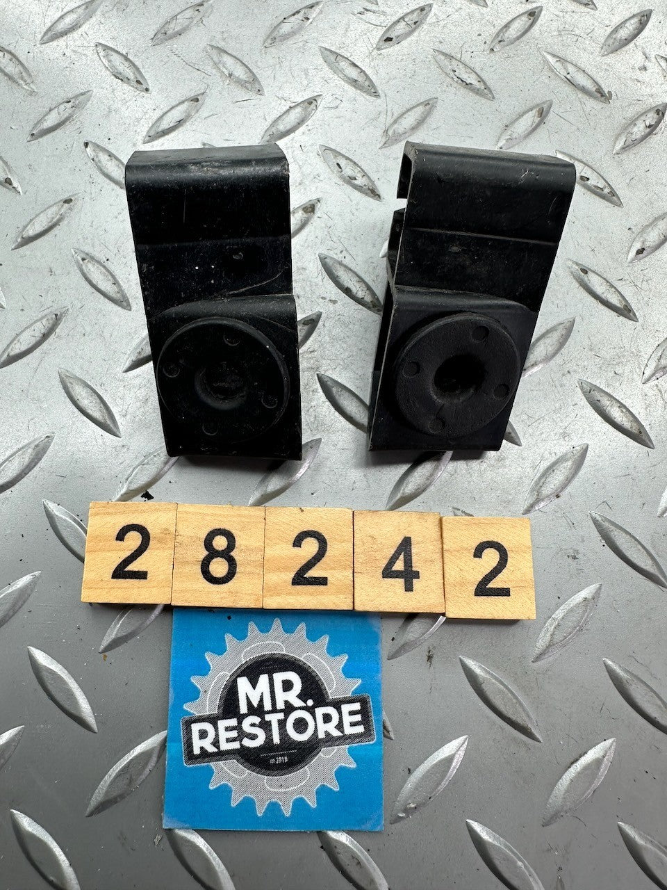 Suzuki RG500 RG400 Pair of Genuine Side Cover Holders & Grommets