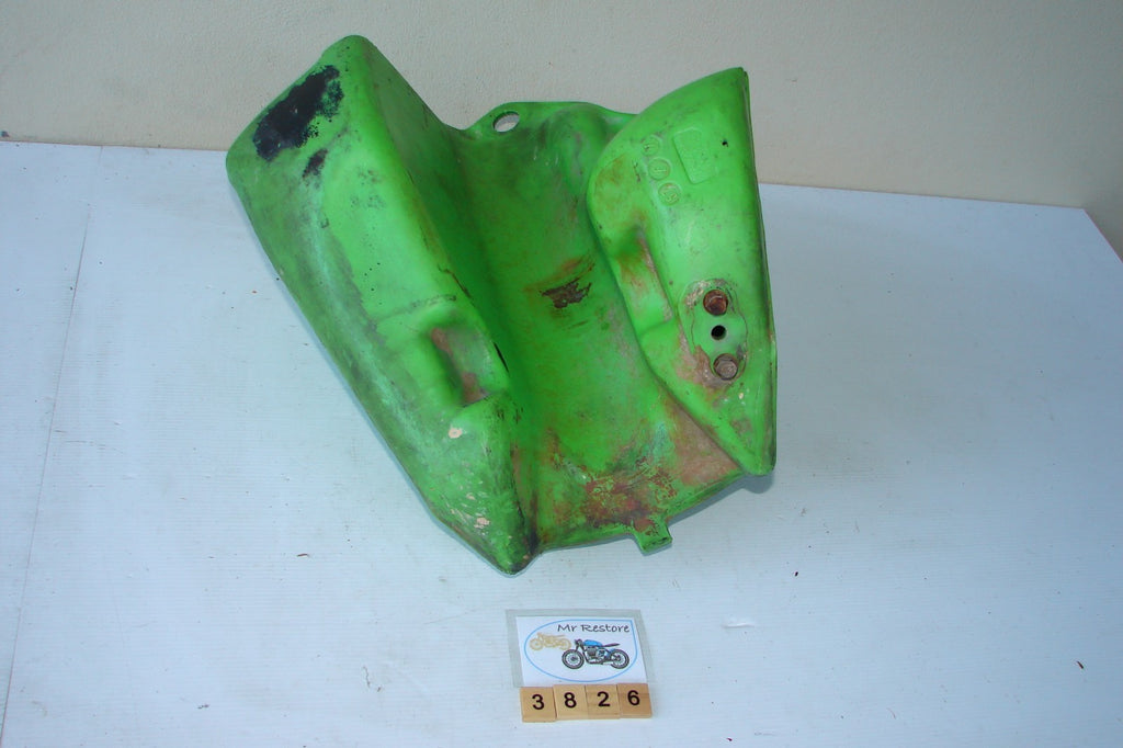 Kawasaki KX125 B2 1983 plastic fuel tank VMX OEM