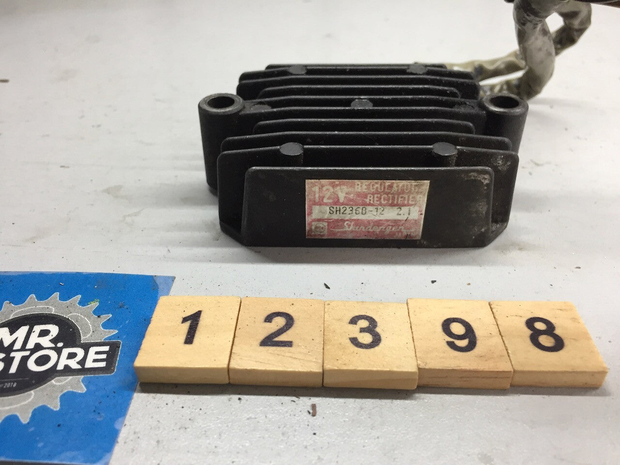 Honda CBX550 Regulator Rectifier OEM SH236B-12