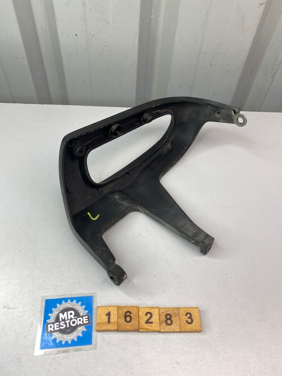 BMW R1100R R1100GS R1150R R850R L/H Engine Safety Bar 46 71 2 316 485
