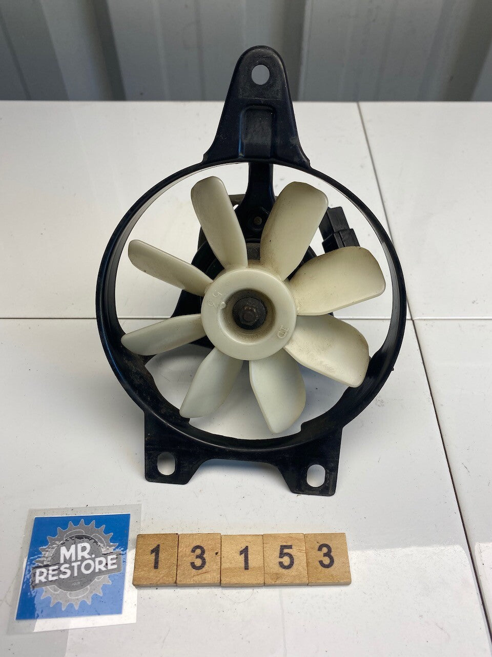 Yamaha FZR250 2KR 3HX 1987-1988 Radiator Blower Cooling Fan 1HX-12405 (tested)