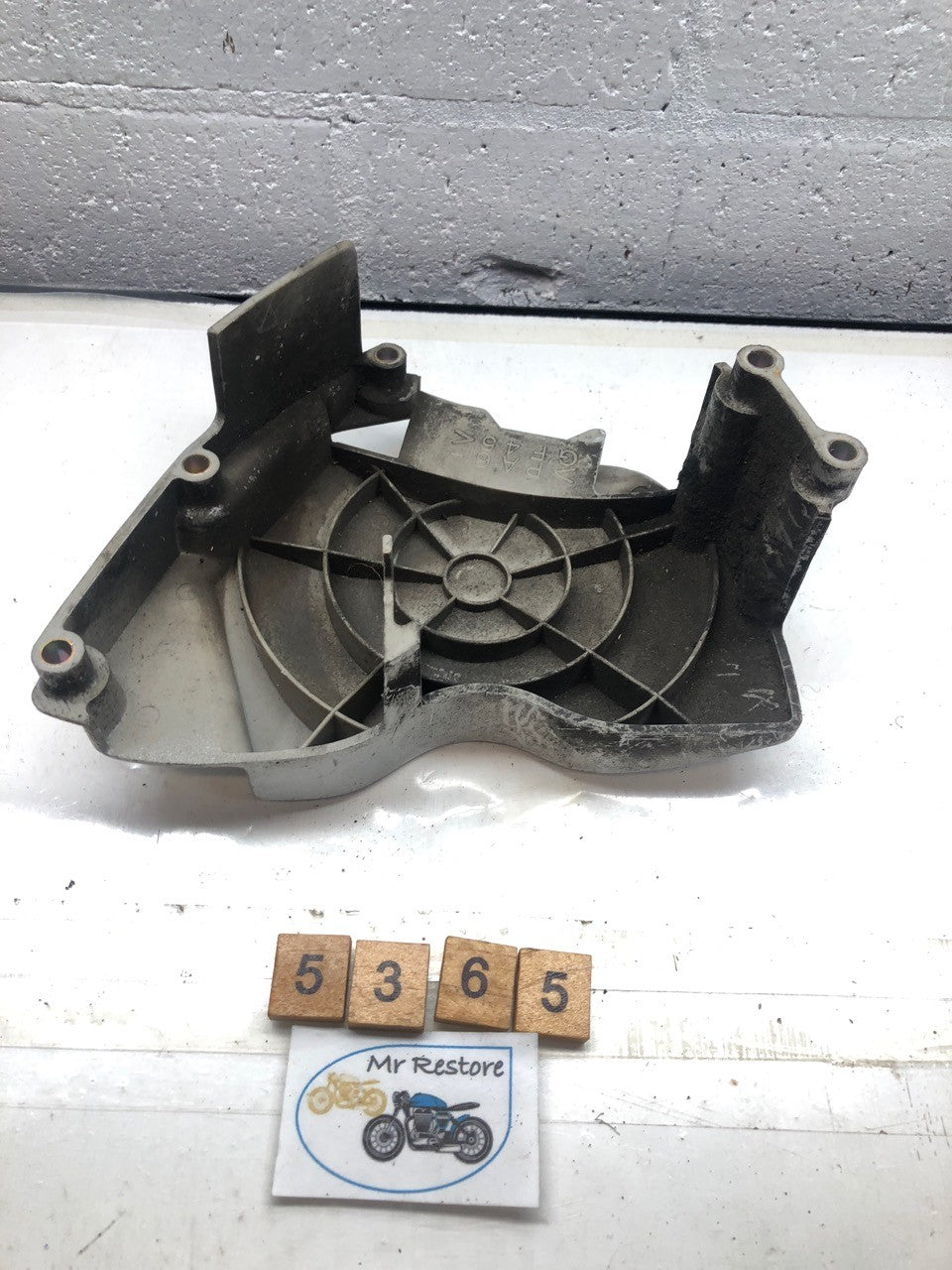 Yamaha YZF R1 98-01 Front Sprocket Chain Cover 4XV-15418-00
