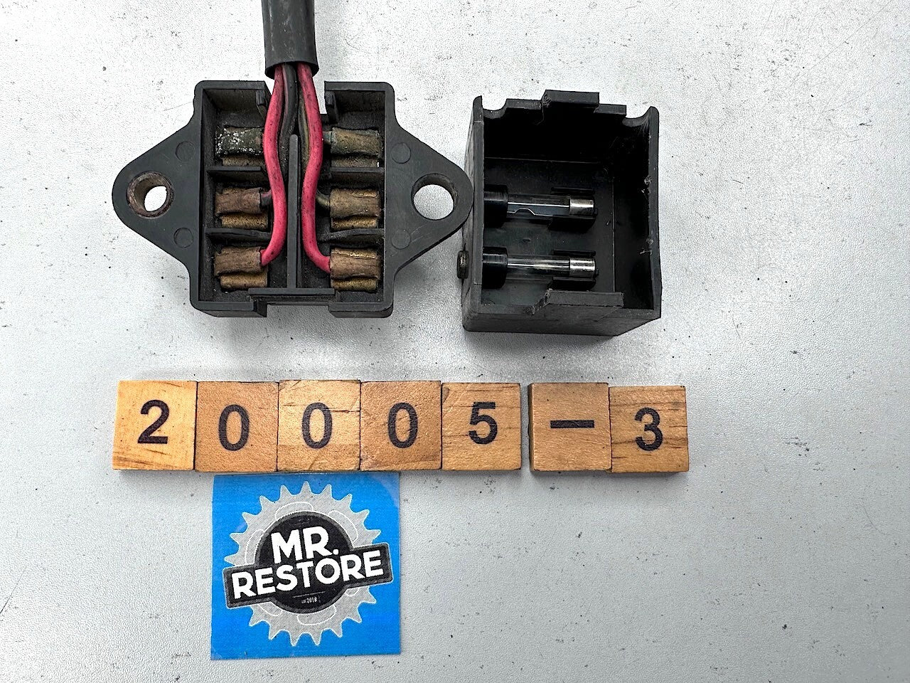 Honda CB450 CB400 N T CB250 N T Fuse Box & Cover 38200-413-003