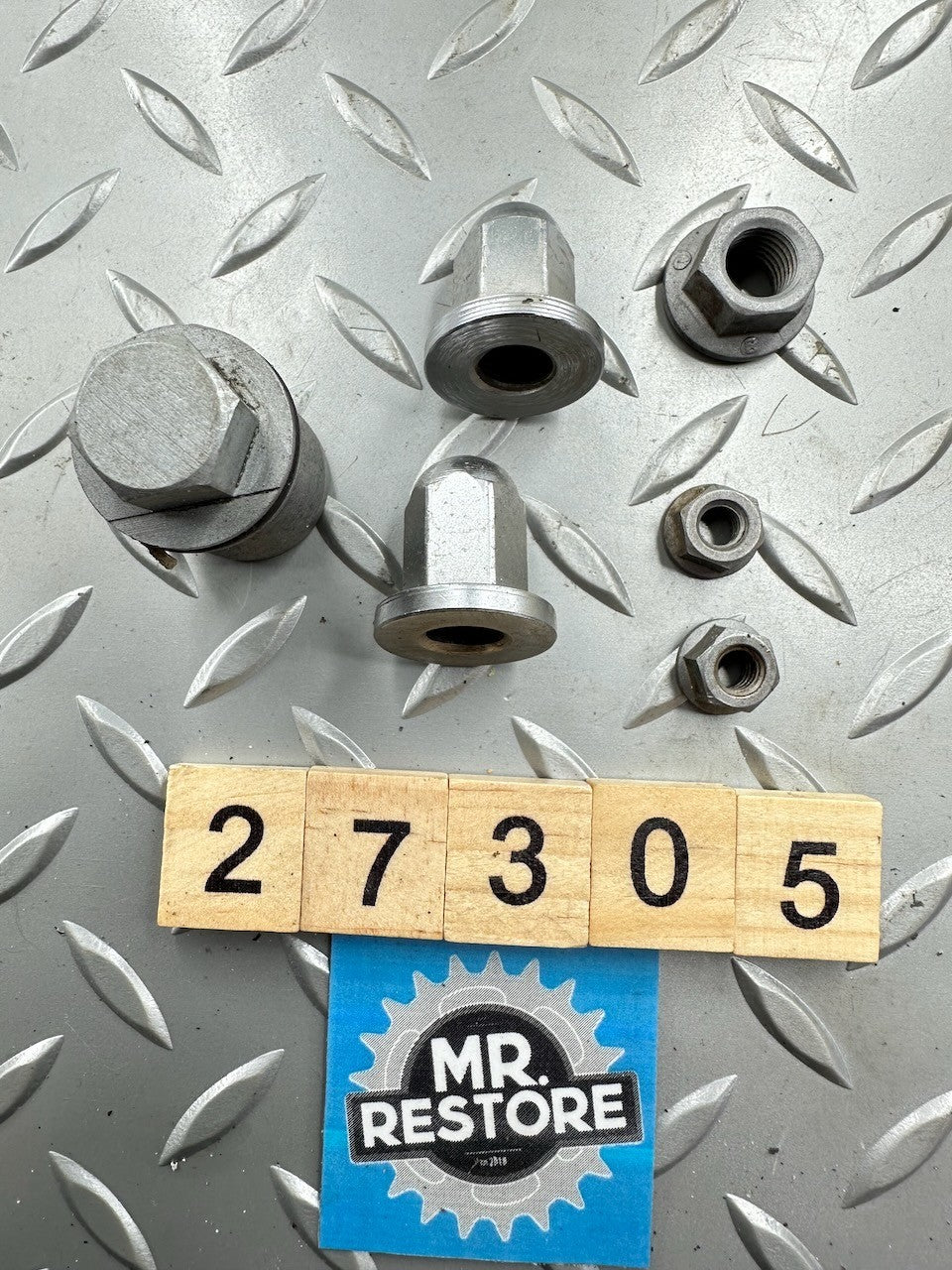 Suzuki SP370 '78-79' SP400 DR400 GN400 Cylinder Head Nuts 11145-32400