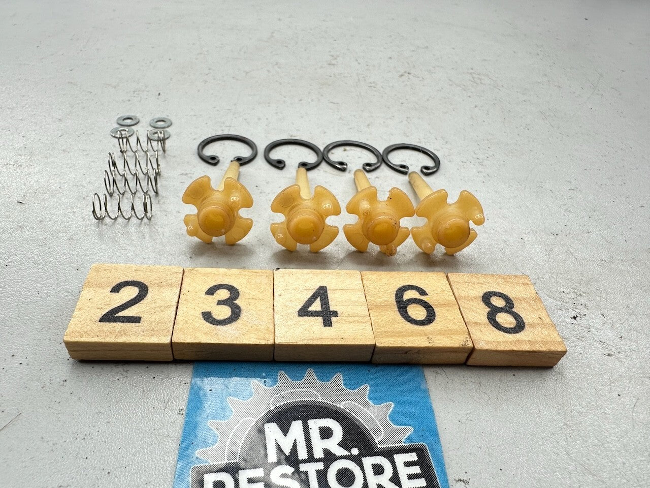 Suzuki GSX1100 ET EX '80-81' Mikuni Carburettor Needle Guides & Parts