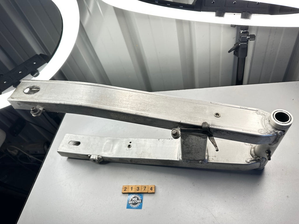 Yamaha TZR250 1987-88 Swingarm 1KT-22110-01